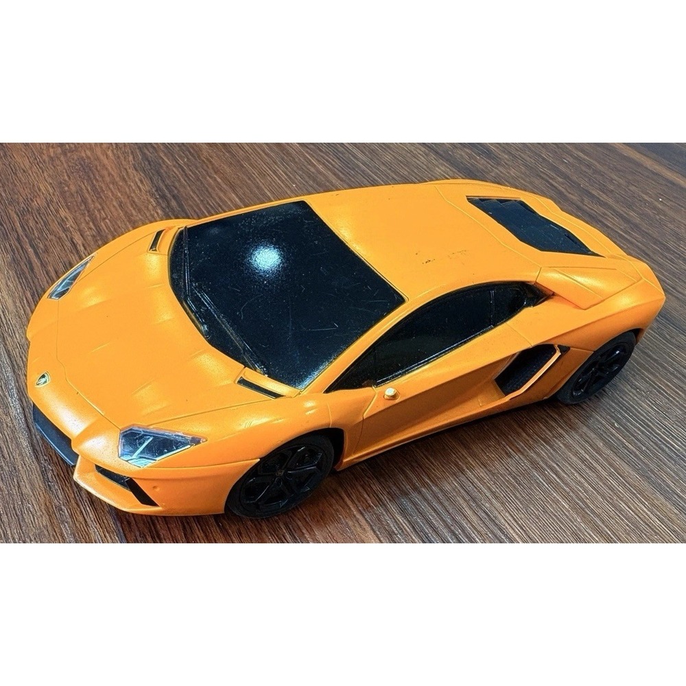 World Tech Toys RC Radio Control 1:14 Lamborghini Aventador LP 700-4 READ